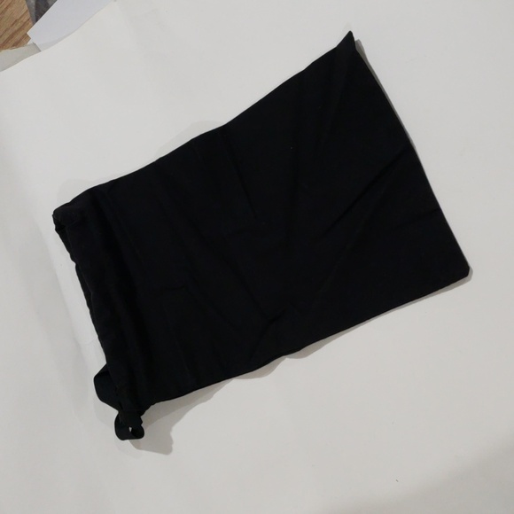 CHANEL Black Storage Dust Bag – Drawstring 7.5x12'', Small, Looks New for Women - Picture 8 of 8